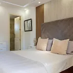 Serenity Luxury Private Near Puerto Banus Будинок відпочинку Марбелья
