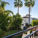 Serenity Luxury Private Near Puerto Banus Дом отдыха