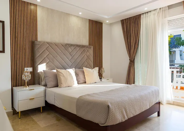 Serenity Luxury Private Near Puerto Banus מארבלה