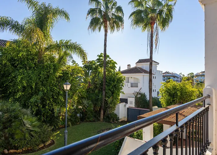 Serenity Luxury Private Near Puerto Banus 펜션