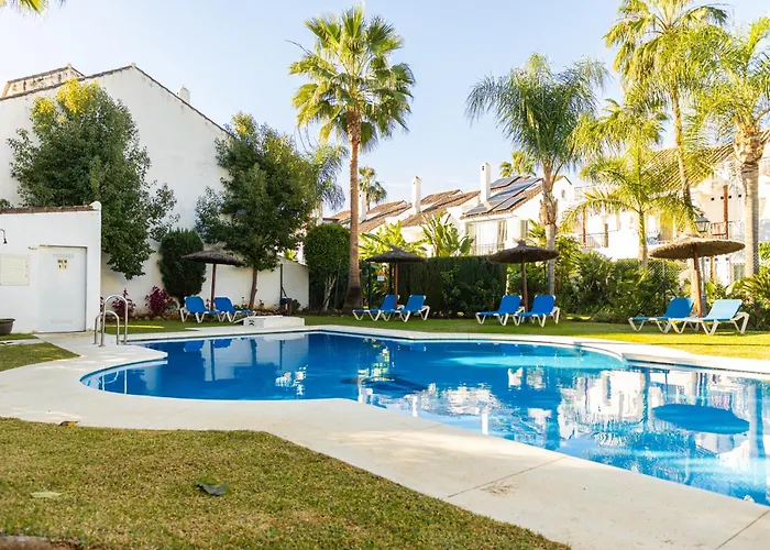 펜션 Serenity Luxury Private Near Puerto Banus 마르베야