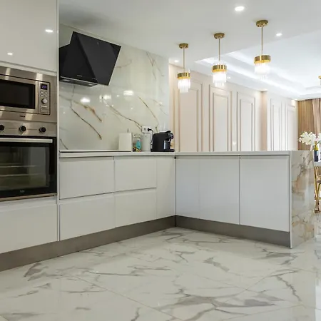 Serenity Luxury Private Near Puerto Banus *