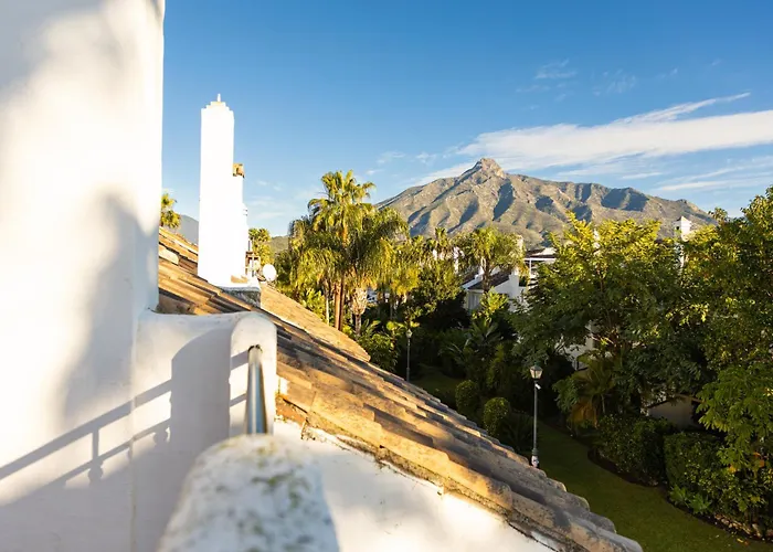 Serenity Luxury Private Near Puerto Banus Hébergement de vacances *