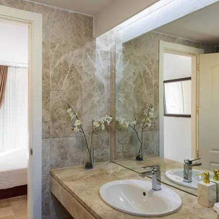 Serenity Luxury Private Near Puerto Banus